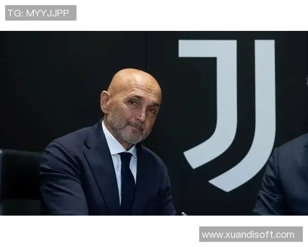 尤文全队和球迷一同出现在登机口，斯帕莱蒂和球迷们友爱互动